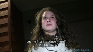 Пикапер развел 18-ти летнюю студентку на секс и кончил ей в половую щель