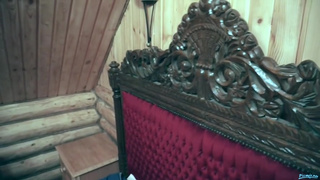 Благоверный женушка и подружайка замутили знатный тройничок с резиновым елдаком