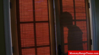 Мужчина любит лизать пизденки