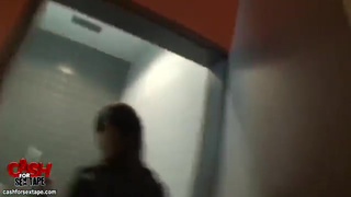 Любительское секс видео с милой теткой Нессой Девиль